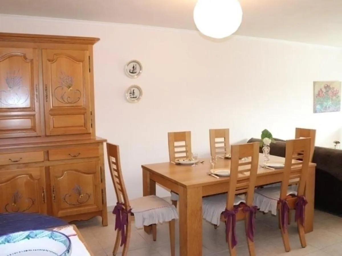 Appartement Climatise Avec 2 Chambres, Terrasse Et Garage A Cavalaire-Sur-Mer - Fr-1-100-218